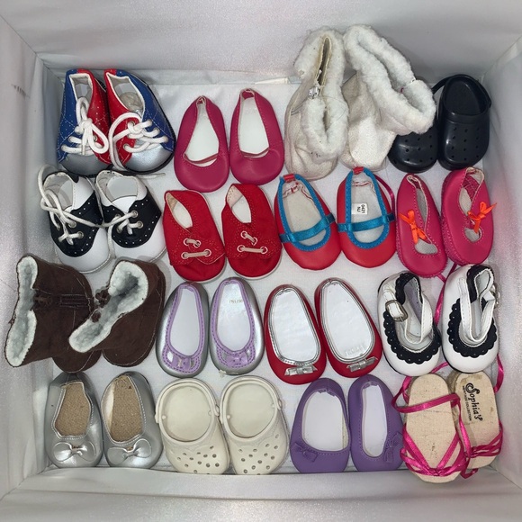 GUC / EUC Vintage retired Pink Sneakers fit American Girl Doll - Picture 4 of 9